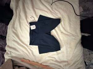 Xersion High-Rise Fitted Navy Platoon Capri Leggings